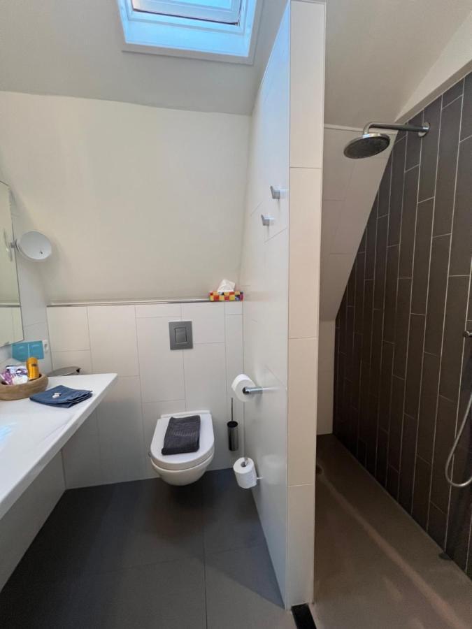Mid83 Bed & Breakfast Woudsend Екстериор снимка